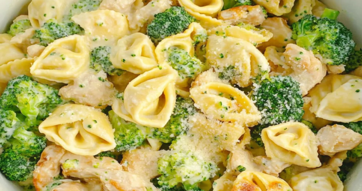 Cheesy Chicken & Broccoli Tortellini Recipe (1)