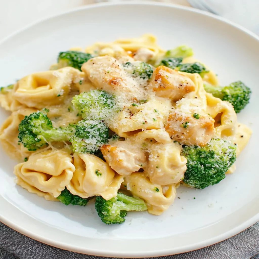 Cheesy Chicken & Broccoli Tortellini Recipe (2)