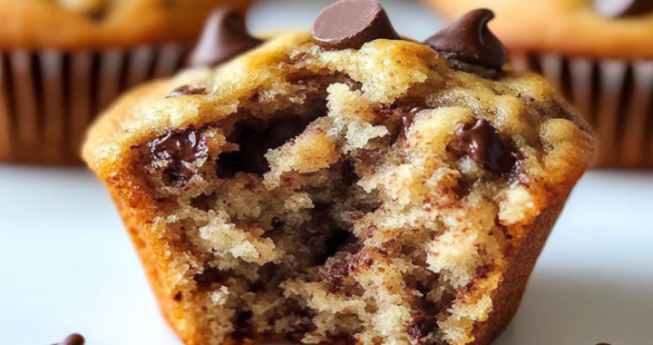 Quick Banana Chocolate Chip Muffins