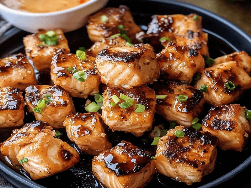 Crispy Salmon Bites with Sauce