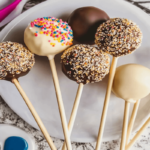 Easy and Delicious Cake Pops Recipe