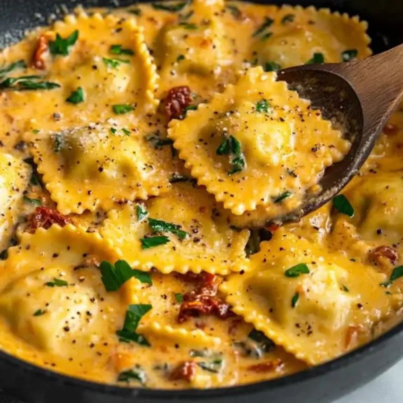 Best Creamy Tuscan Ravioli Recipe – A Restaurant-Quality Meal at Home! (3)