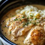Crock Pot Chicken and Gravy – Easy & Comforting Slow Cooker Recipe (2)