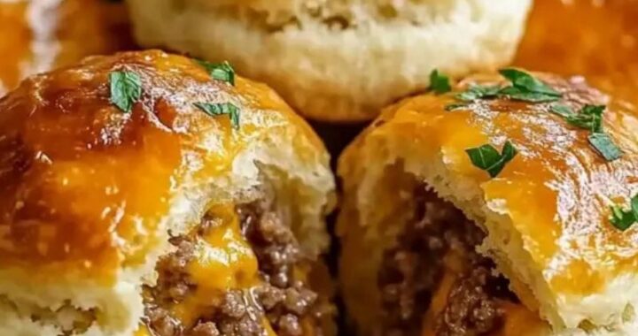 Easy Garlic Parmesan Cheeseburger Bombs – Perfect for Parties & Snacks (3)