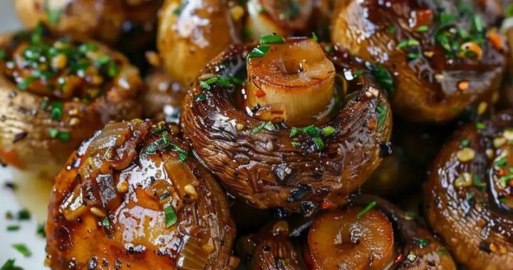 Steakhouse Garlic Butter Mushrooms – The Perfect Side Dish for Any Steak! (1)