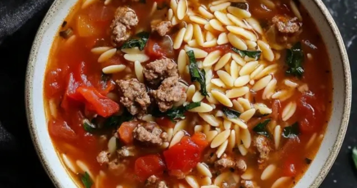Delicious Flavorful Sausage Tomato Soup – Ready in 30 Minutes (1)