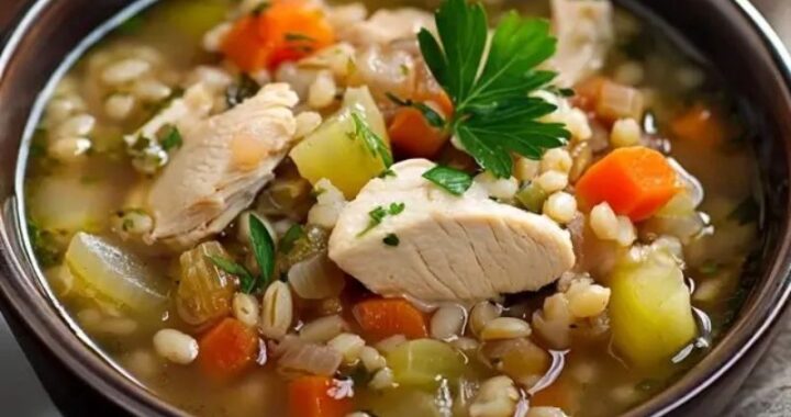One-Pot Chicken Barley Soup Recipe – Simple and Satisfying (2)