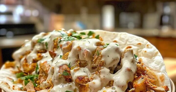 Juicy Chicken Shawarma with Garlic Sauce – Easy & Flavorful Homemade Recipe (3)