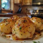 The Best Cheesy Garlic Butter Bombs Recipe for Garlic Lovers (2)