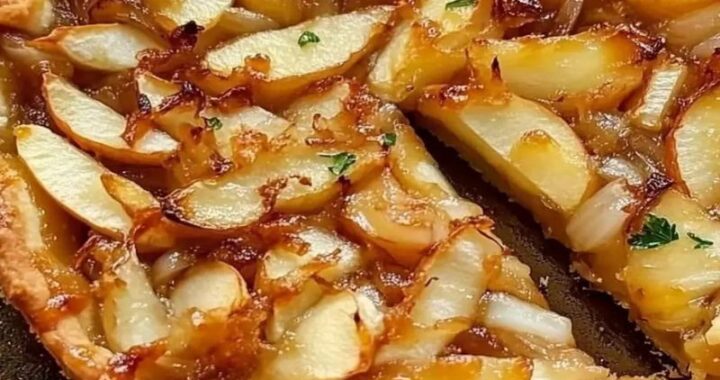 Easy Caramelized Onion and Apple Tart – Impress Guests in Minutes (1)