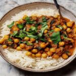 Quick & Creamy Pumpkin Chickpea Curry for Busy Weeknights